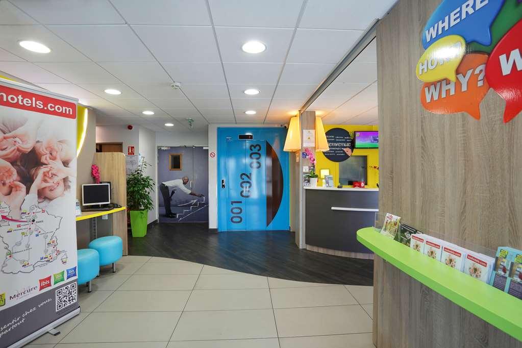 First Paris Sud Hotel 2*