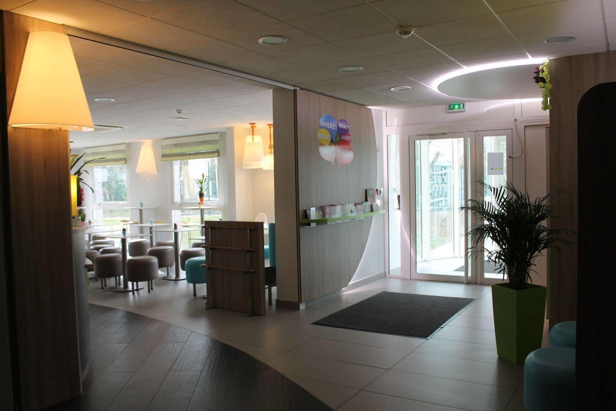 First Paris Sud Hotel 2*